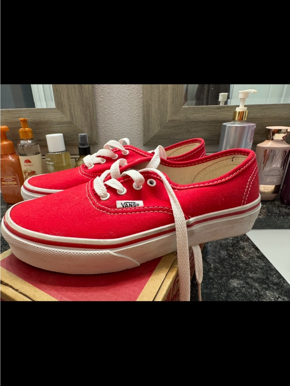 Vans Kids Low-Top Canvas Sneakers in Red and White